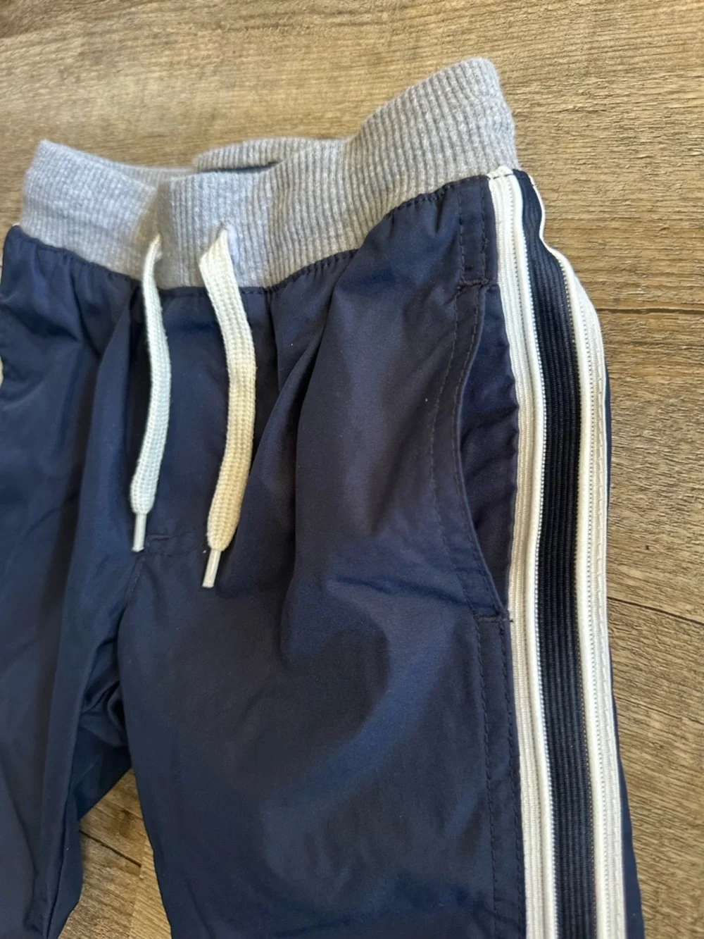 Vintage OshKosh B'gosh Navy Sweatpants with White Side Stripes